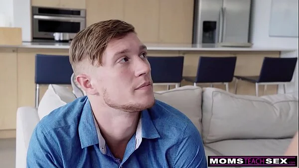 Let Her See You Naked, She'll Remember That Dick 3 Steps To Fuck Step Mom