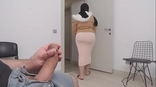 Big Ass Woman Caught me Jerking off in a Hospital waiting room.