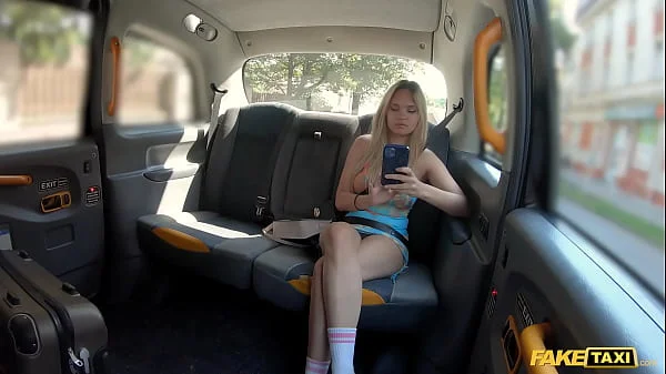 Fake Taxi Sexy Curvy Blonde Bombshell Fucking a Taxi Driver on way to Airport