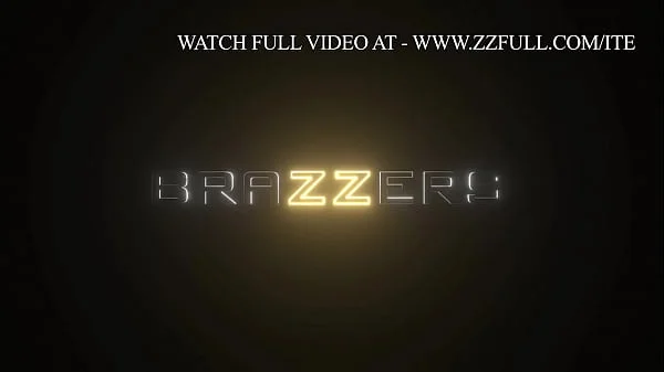 Best of ZZ - Angela White.Phoenix Marie, Angela White, Kagney Linn Karter, Nicolette Shea / Brazzers  / stream full from www.zzfull.com/ite