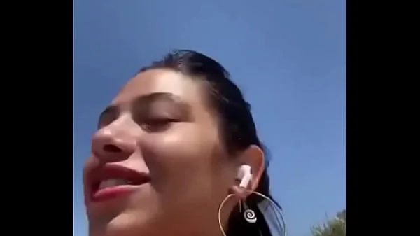 Big Dick Flash to She Likes on the Beach