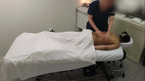 Sarah, a young Indian college student with sexy natural body had her unforgettable first massage.