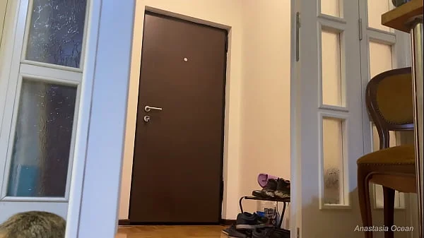 I took off my panties in front of the delivery guy and gave it for a present.