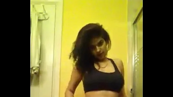 Desi girl masturbating