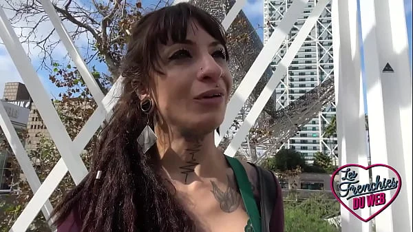Eléa, une toulousaine coquine et exhibitionniste