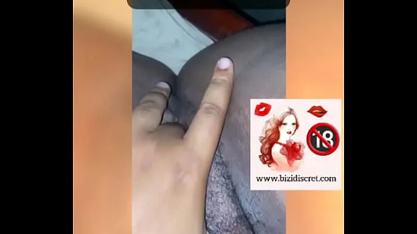 Rencontre avec une belle fille ivoirienne très chaude pour masturbation et massage