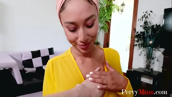 Discovering StepMom's Sexy Side While She Fucks Me In Hijab- Cali Lee