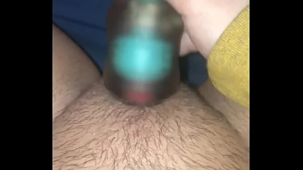 amateur big clit fucking toy and cumming