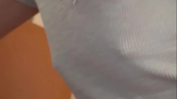 https://bit.ly/3GUyugH まさかノーブラ!?無防備な貧乳美女がコリコリに勃った乳首を服越しに露わにする姿に興奮してしまい…パート1