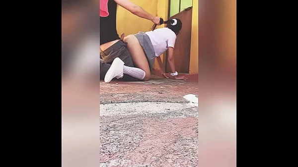 ALUMNOS de la TÉCNICA Teniendo SEXO en el Receso del Colegio Mientras la Directora Habla en el Micrófono !