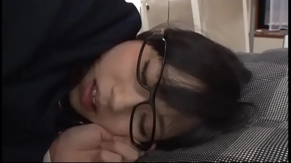 女先輩にHの練習だからとお願いしまくって素股してたら「あっ！生で入っちゃった！」気持ち良いからそのまま中出し ③　2015