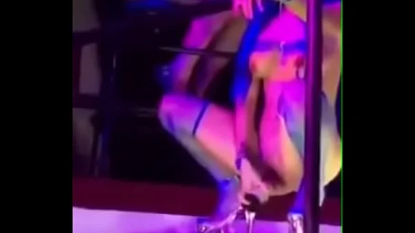 CARDI B SHOVES BOTTLE IN AND OUT OF PUSSY HOLE  IN STRIP CLUB 2024