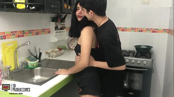 Le doy una buena follada a mi hermanastra- Cum en su boca